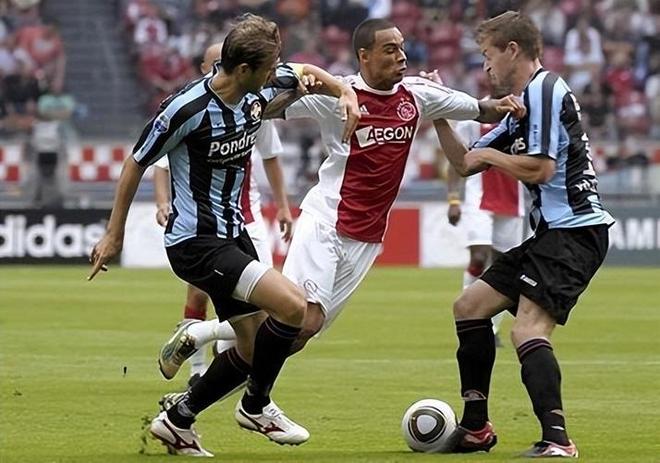 对足球事业 对足球事业