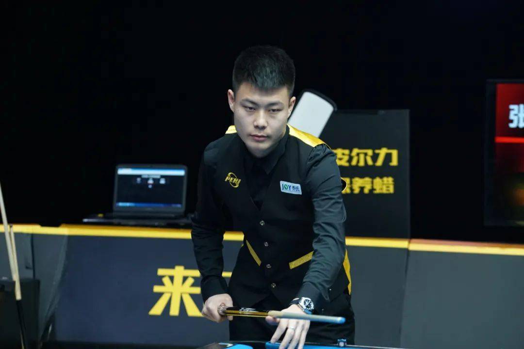 人深思壁球 人深思壁球